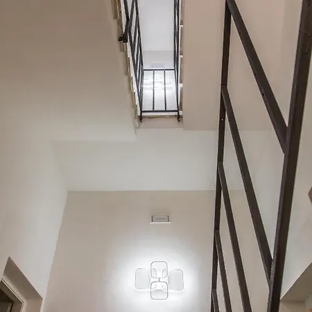 La Farfalla 4* פאביננה