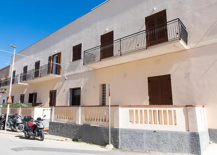 La Farfalla Pensión 4*